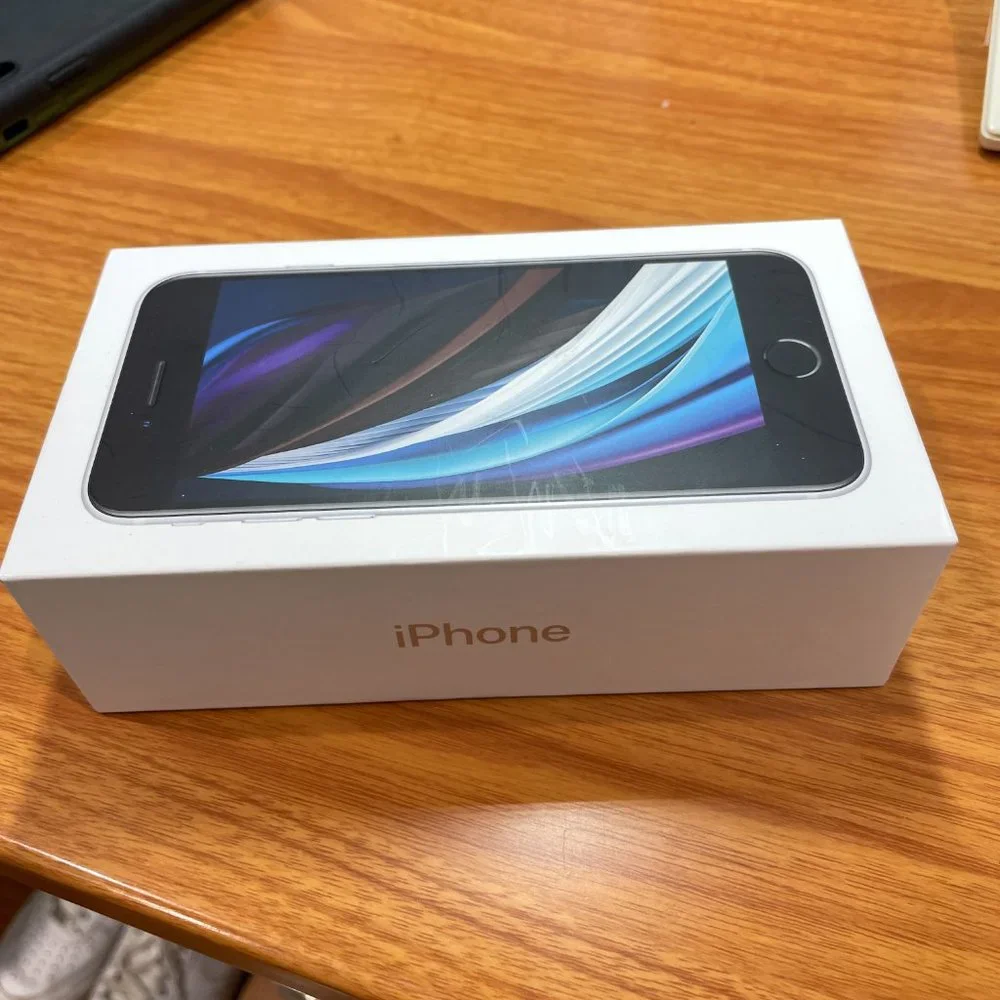 iPhone SE Box Only, Very excellent condition